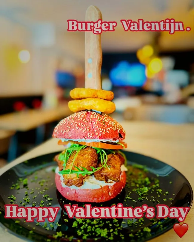 Agora special burger